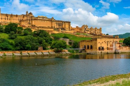 3-Day Ranthambhore Tiger Safari Tour from Jaipur to Agra ending in Delhi